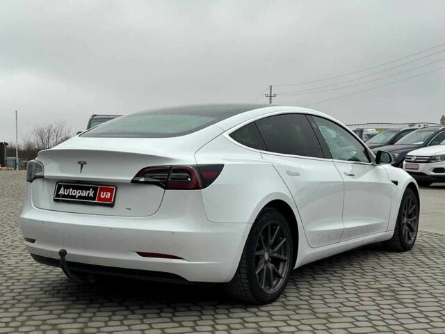 Білий Тесла Модель 3, об'ємом двигуна 0 л та пробігом 203 тис. км за 13790 $, фото 4 на Automoto.ua