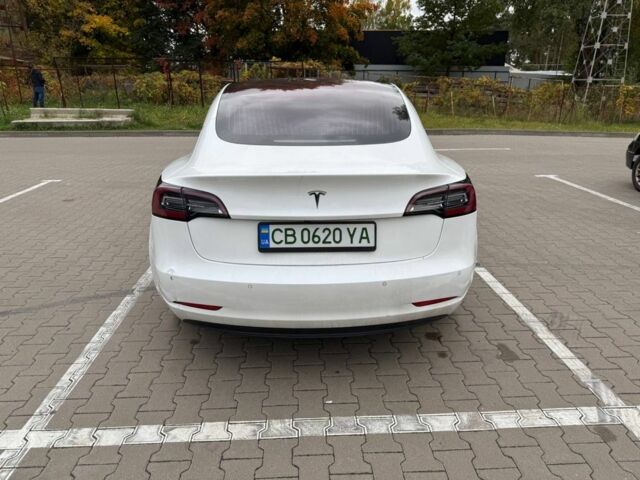 Белый Тесла Модель 3, объемом двигателя 0 л и пробегом 85 тыс. км за 14500 $, фото 1 на Automoto.ua