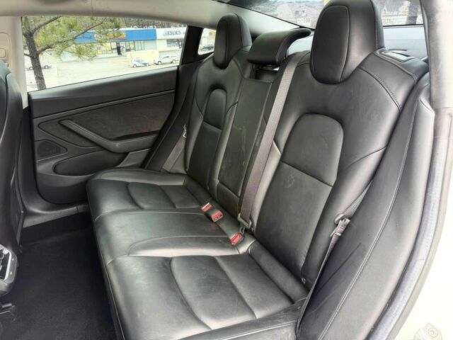 Белый Тесла Модель 3, объемом двигателя 0 л и пробегом 53 тыс. км за 12700 $, фото 13 на Automoto.ua