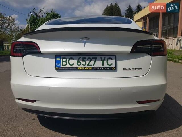 Білий Тесла Модель 3, об'ємом двигуна 0 л та пробігом 168 тис. км за 17400 $, фото 5 на Automoto.ua