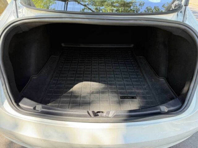 Белый Тесла Модель 3, объемом двигателя 0 л и пробегом 43 тыс. км за 11000 $, фото 9 на Automoto.ua