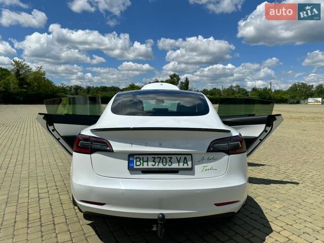 Белый Тесла Модель 3, объемом двигателя 0 л и пробегом 205 тыс. км за 15500 $, фото 13 на Automoto.ua