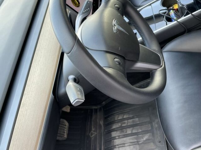 Білий Тесла Модель 3, об'ємом двигуна 0 л та пробігом 66 тис. км за 15900 $, фото 5 на Automoto.ua