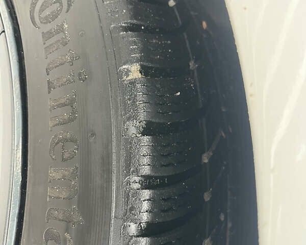 Белый Тесла Модель 3, объемом двигателя 0 л и пробегом 177 тыс. км за 17500 $, фото 23 на Automoto.ua