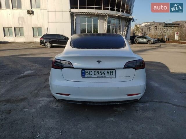 Белый Тесла Модель 3, объемом двигателя 0 л и пробегом 90 тыс. км за 12300 $, фото 3 на Automoto.ua