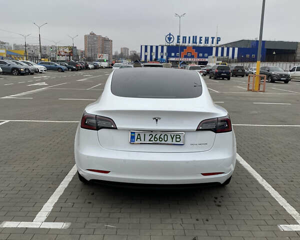 Белый Тесла Модель 3, объемом двигателя 0 л и пробегом 110 тыс. км за 17600 $, фото 8 на Automoto.ua