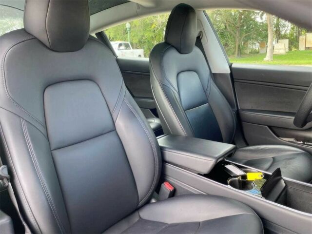 Білий Тесла Модель 3, об'ємом двигуна 0 л та пробігом 32 тис. км за 6100 $, фото 8 на Automoto.ua