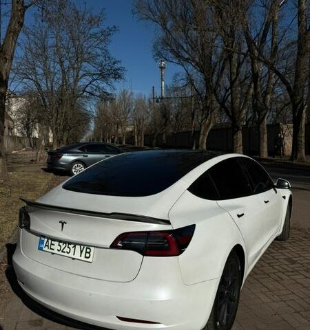 Білий Тесла Модель 3, об'ємом двигуна 0 л та пробігом 138 тис. км за 20500 $, фото 3 на Automoto.ua