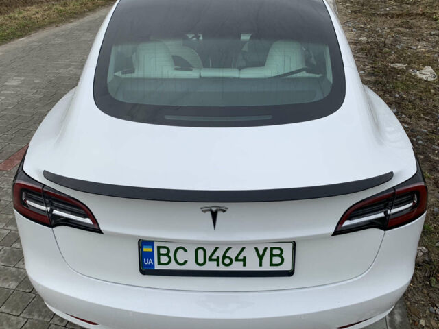 Белый Тесла Модель 3, объемом двигателя 0 л и пробегом 97 тыс. км за 16900 $, фото 5 на Automoto.ua