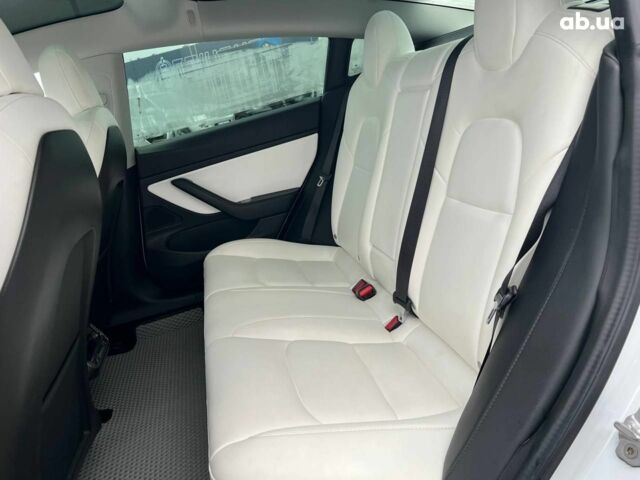 Білий Тесла Модель 3, об'ємом двигуна 0 л та пробігом 203 тис. км за 12000 $, фото 31 на Automoto.ua