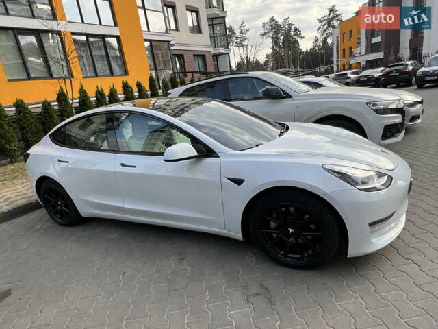 Білий Тесла Модель 3, об'ємом двигуна 0 л та пробігом 59 тис. км за 19200 $, фото 15 на Automoto.ua