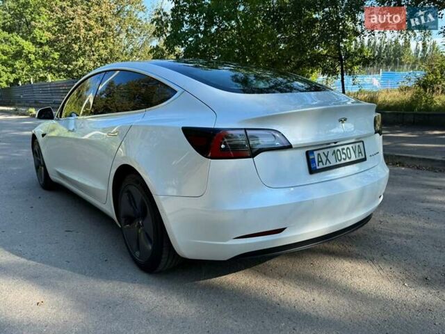 Белый Тесла Модель 3, объемом двигателя 0 л и пробегом 12 тыс. км за 18300 $, фото 10 на Automoto.ua