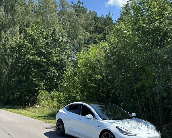 Белый Тесла Модель 3, объемом двигателя 0 л и пробегом 121 тыс. км за 19400 $, фото 29 на Automoto.ua