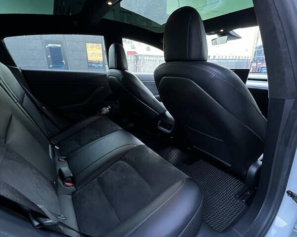 Білий Тесла Модель 3, об'ємом двигуна 0 л та пробігом 70 тис. км за 22500 $, фото 21 на Automoto.ua