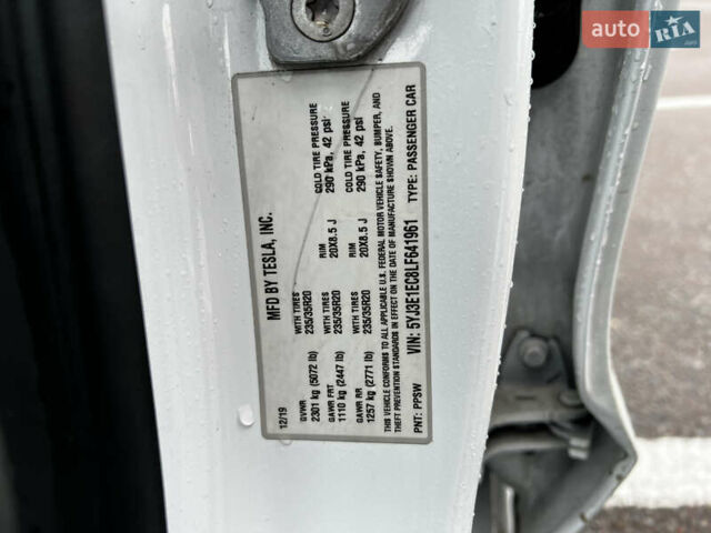 Білий Тесла Модель 3, об'ємом двигуна 0 л та пробігом 139 тис. км за 18900 $, фото 12 на Automoto.ua