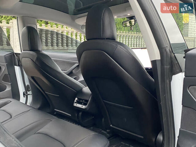 Белый Тесла Модель 3, объемом двигателя 0 л и пробегом 127 тыс. км за 17200 $, фото 25 на Automoto.ua