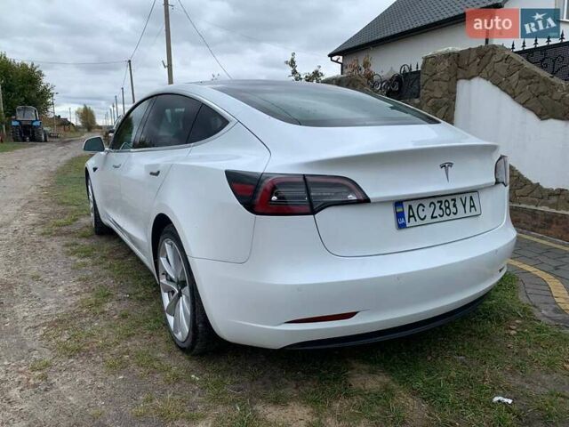 Белый Тесла Модель 3, объемом двигателя 0 л и пробегом 57 тыс. км за 17000 $, фото 5 на Automoto.ua