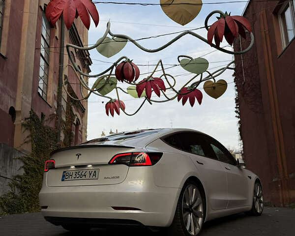 Белый Тесла Модель 3, объемом двигателя 0 л и пробегом 121 тыс. км за 19400 $, фото 10 на Automoto.ua