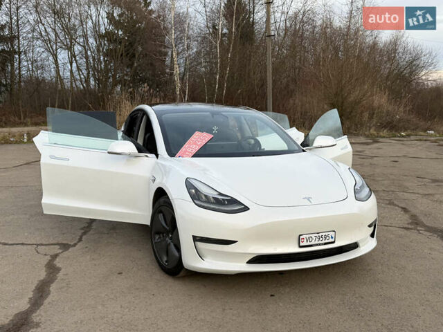 Белый Тесла Модель 3, объемом двигателя 0 л и пробегом 139 тыс. км за 17750 $, фото 2 на Automoto.ua