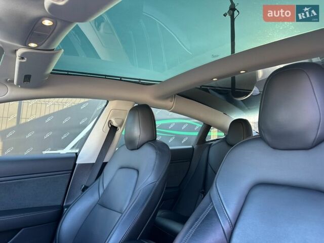 Білий Тесла Модель 3, об'ємом двигуна 0 л та пробігом 74 тис. км за 15500 $, фото 7 на Automoto.ua