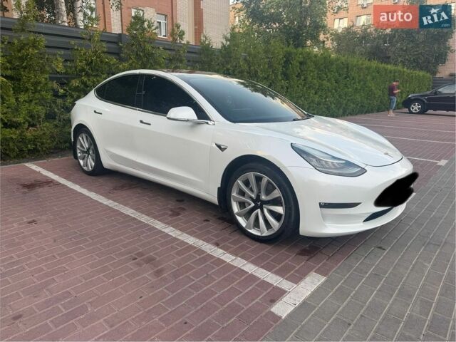 Белый Тесла Модель 3, объемом двигателя 0 л и пробегом 95 тыс. км за 15500 $, фото 7 на Automoto.ua