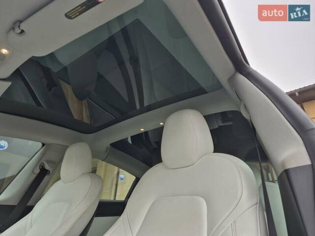 Білий Тесла Модель 3, об'ємом двигуна 0 л та пробігом 85 тис. км за 12000 $, фото 14 на Automoto.ua