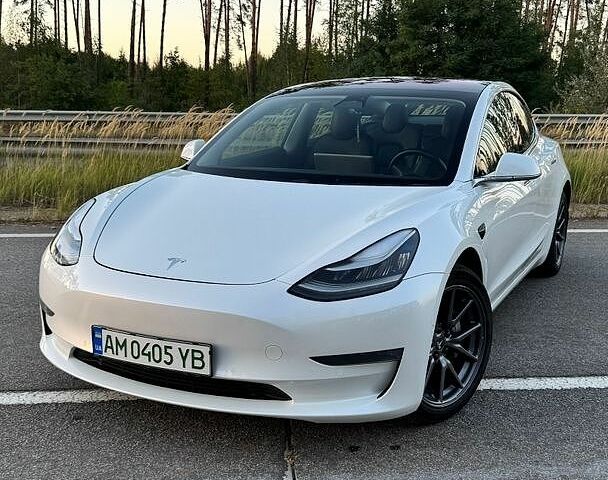 Білий Тесла Модель 3, об'ємом двигуна 0 л та пробігом 134 тис. км за 17700 $, фото 8 на Automoto.ua