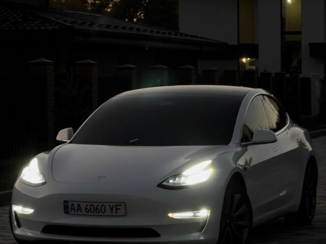 Білий Тесла Модель 3, об'ємом двигуна 0 л та пробігом 76 тис. км за 20500 $, фото 1 на Automoto.ua
