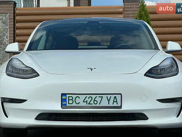 Белый Тесла Модель 3, объемом двигателя 0 л и пробегом 135 тыс. км за 17200 $, фото 2 на Automoto.ua