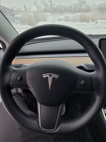 Білий Тесла Модель 3, об'ємом двигуна 0 л та пробігом 130 тис. км за 15500 $, фото 8 на Automoto.ua