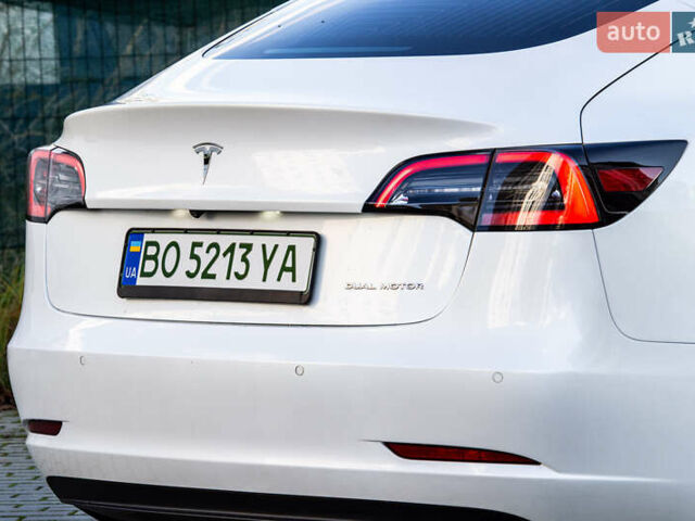 Белый Тесла Модель 3, объемом двигателя 0 л и пробегом 146 тыс. км за 17500 $, фото 10 на Automoto.ua