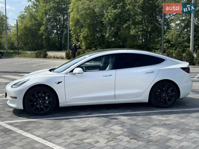 Білий Тесла Модель 3, об'ємом двигуна 0 л та пробігом 145 тис. км за 15200 $, фото 4 на Automoto.ua