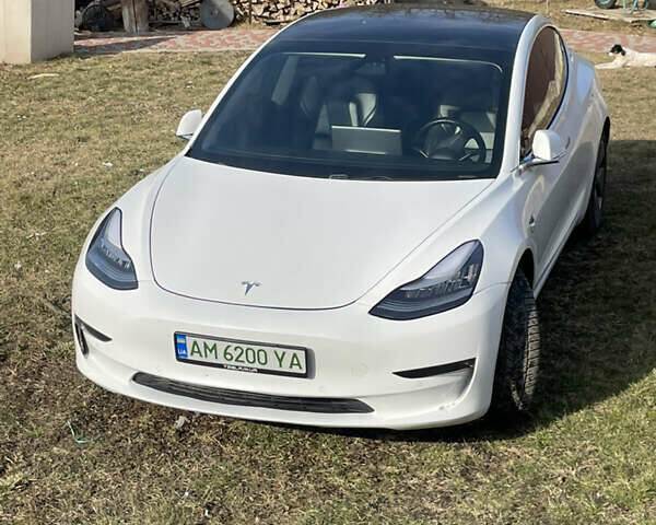 Белый Тесла Модель 3, объемом двигателя 0 л и пробегом 91 тыс. км за 17100 $, фото 9 на Automoto.ua