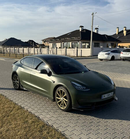 Белый Тесла Модель 3, объемом двигателя 0 л и пробегом 131 тыс. км за 14900 $, фото 3 на Automoto.ua
