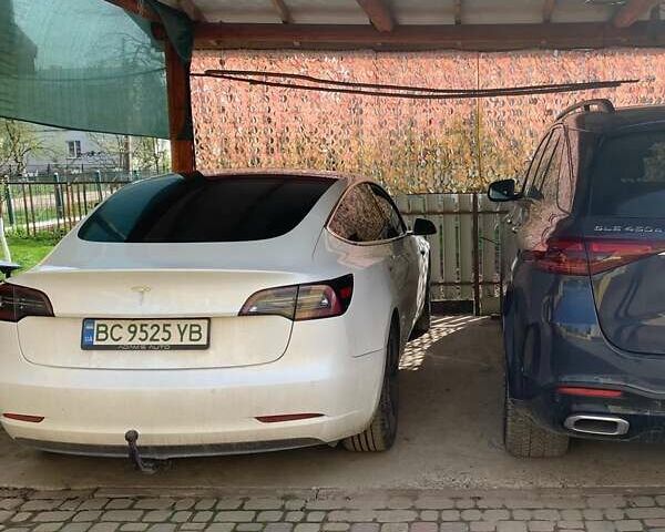 Білий Тесла Модель 3, об'ємом двигуна 0 л та пробігом 235 тис. км за 16700 $, фото 3 на Automoto.ua
