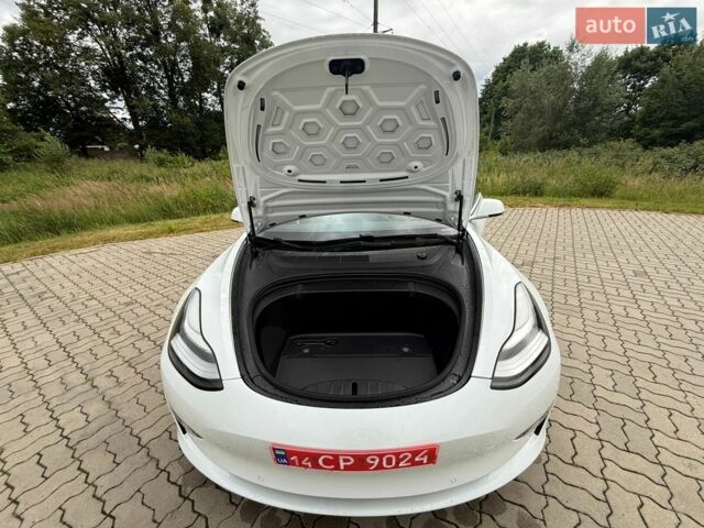 Білий Тесла Модель 3, об'ємом двигуна 0 л та пробігом 120 тис. км за 15200 $, фото 12 на Automoto.ua