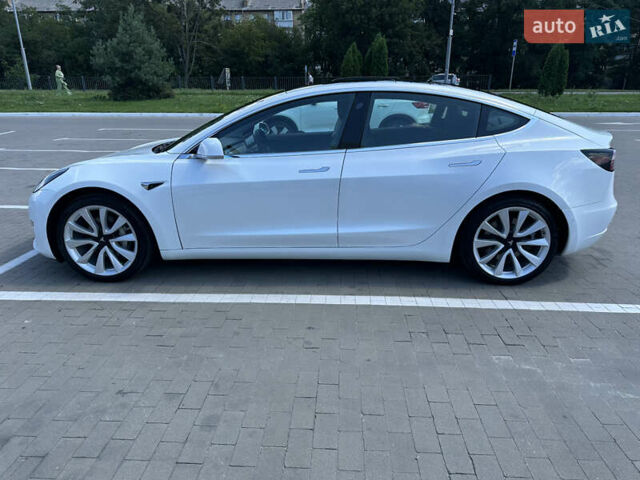 Белый Тесла Модель 3, объемом двигателя 0 л и пробегом 142 тыс. км за 25850 $, фото 7 на Automoto.ua