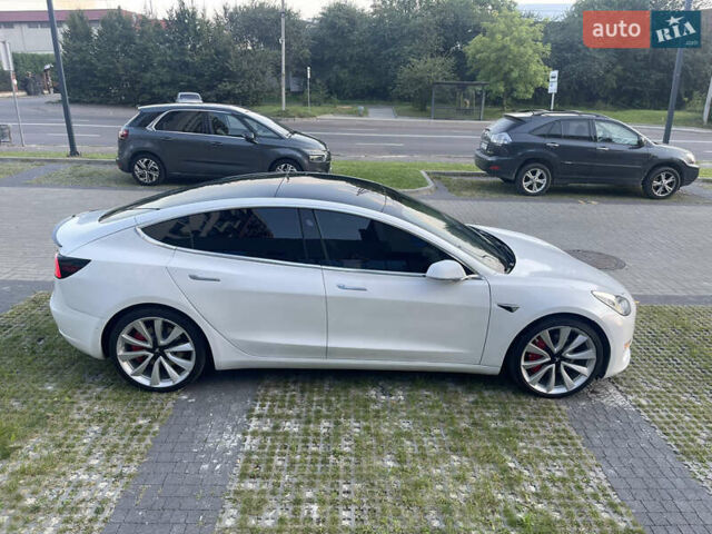 Білий Тесла Модель 3, об'ємом двигуна 0 л та пробігом 101 тис. км за 22500 $, фото 15 на Automoto.ua