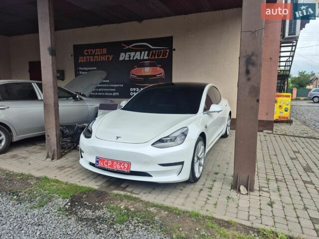 Білий Тесла Модель 3, об'ємом двигуна 0 л та пробігом 122 тис. км за 16800 $, фото 4 на Automoto.ua