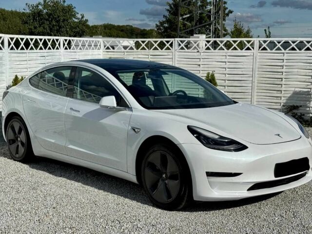 Білий Тесла Модель 3, об'ємом двигуна 0 л та пробігом 30 тис. км за 14500 $, фото 3 на Automoto.ua