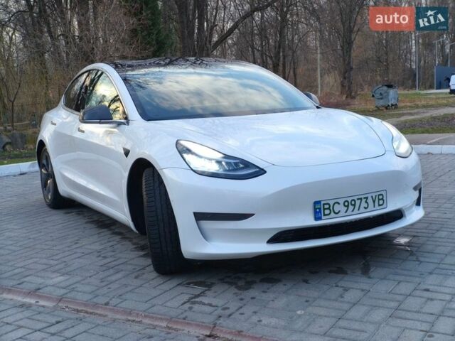 Білий Тесла Модель 3, об'ємом двигуна 0 л та пробігом 154 тис. км за 14500 $, фото 8 на Automoto.ua