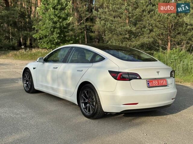 Белый Тесла Модель 3, объемом двигателя 0 л и пробегом 60 тыс. км за 17900 $, фото 13 на Automoto.ua