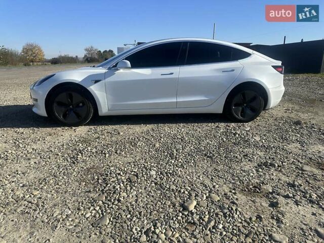 Білий Тесла Модель 3, об'ємом двигуна 0 л та пробігом 90 тис. км за 17500 $, фото 4 на Automoto.ua