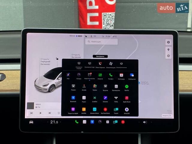 Белый Тесла Модель 3, объемом двигателя 0 л и пробегом 103 тыс. км за 18999 $, фото 24 на Automoto.ua