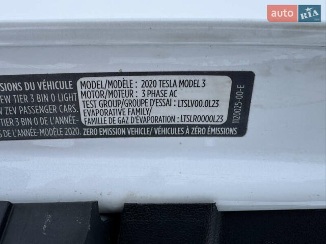 Белый Тесла Модель 3, объемом двигателя 0 л и пробегом 197 тыс. км за 18000 $, фото 9 на Automoto.ua