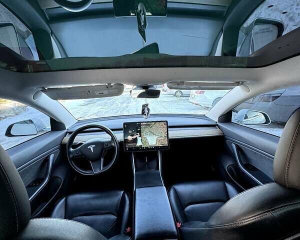 Белый Тесла Модель 3, объемом двигателя 0 л и пробегом 163 тыс. км за 14400 $, фото 29 на Automoto.ua
