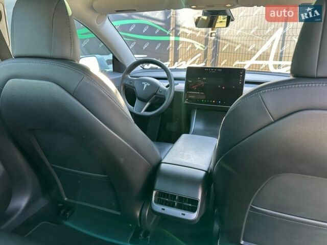 Білий Тесла Модель 3, об'ємом двигуна 0 л та пробігом 74 тис. км за 15500 $, фото 24 на Automoto.ua