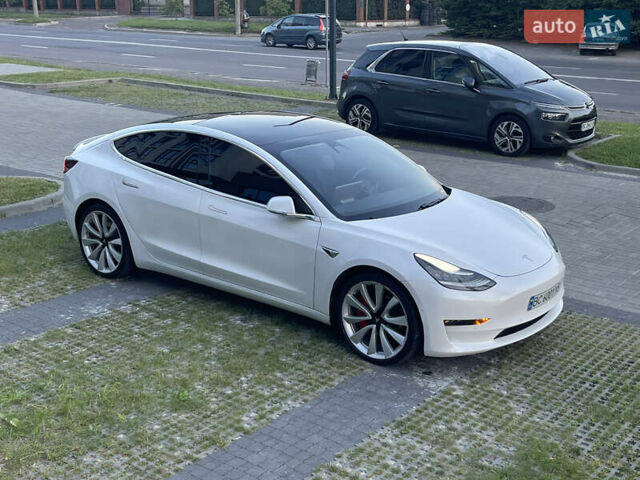 Білий Тесла Модель 3, об'ємом двигуна 0 л та пробігом 101 тис. км за 22500 $, фото 5 на Automoto.ua