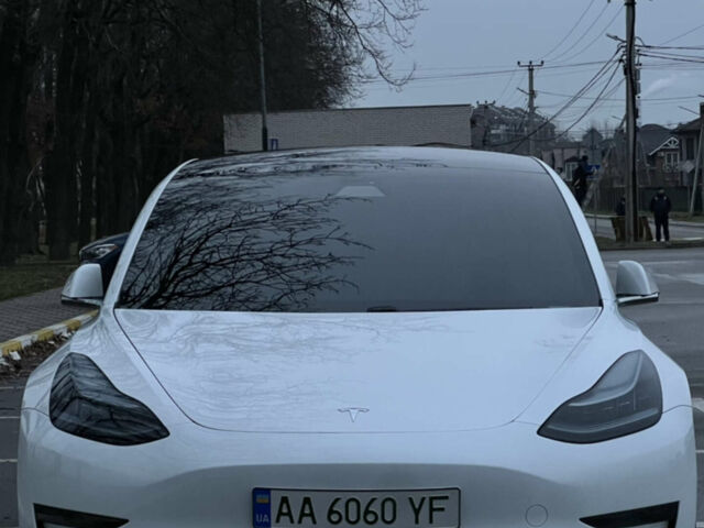 Білий Тесла Модель 3, об'ємом двигуна 0 л та пробігом 76 тис. км за 21000 $, фото 1 на Automoto.ua