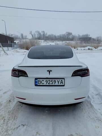 Білий Тесла Модель 3, об'ємом двигуна 0 л та пробігом 130 тис. км за 15500 $, фото 14 на Automoto.ua